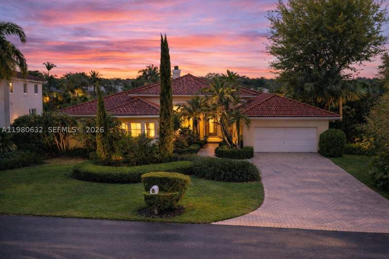 5 bedroom SingleFamilyResidence at 16701 SW 84th Ct, Flamingo Gardens Estates, Palmetto Bay — photo 3