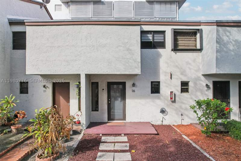 2 bedroom Townhouse at 1901 NW S River Dr 16B, River Club Townhouse Cond, Miami — photo 4
