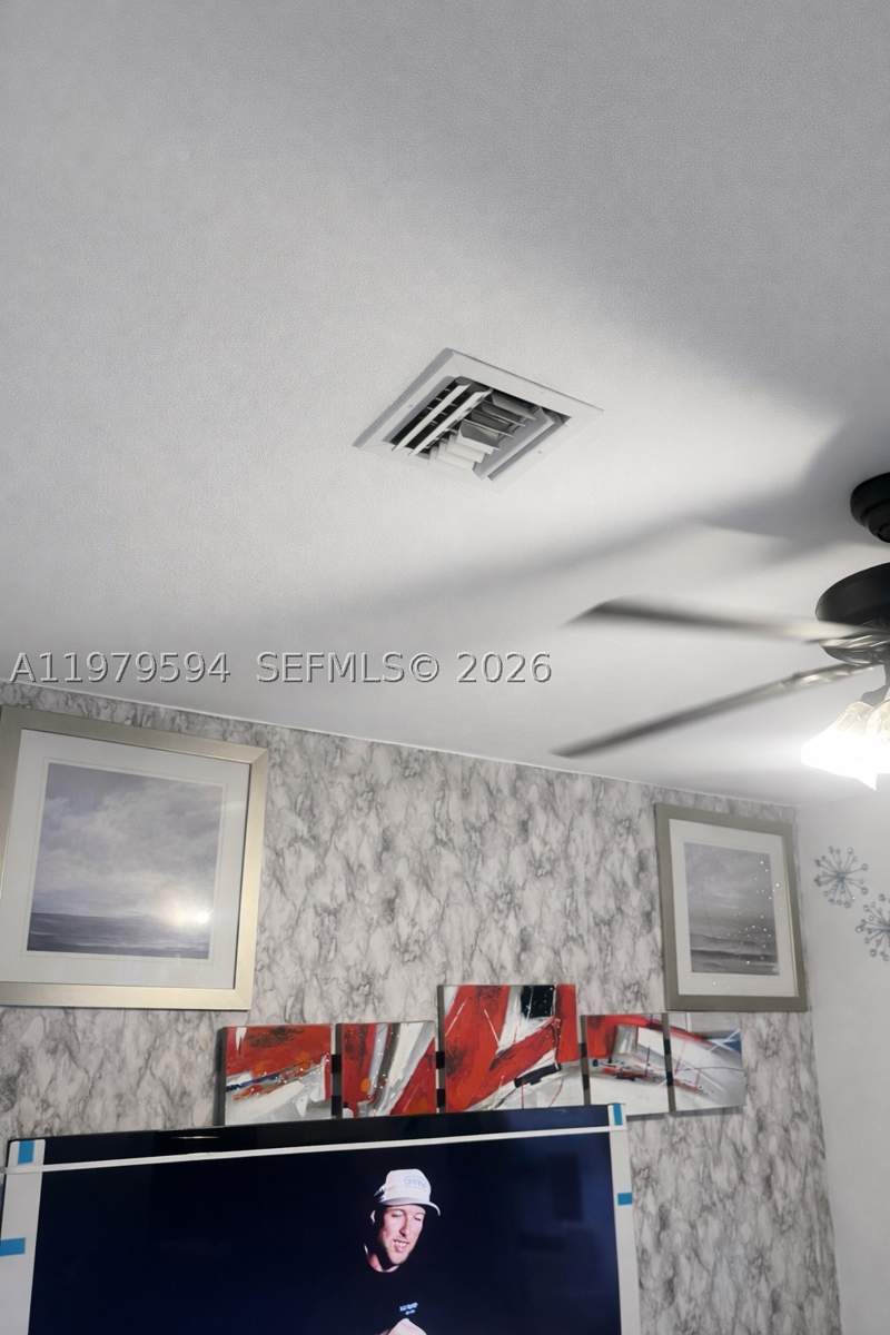 3 bedroom SingleFamilyResidence at 631 Jann Ave, Curtiss Park, Opa Locka — photo 5