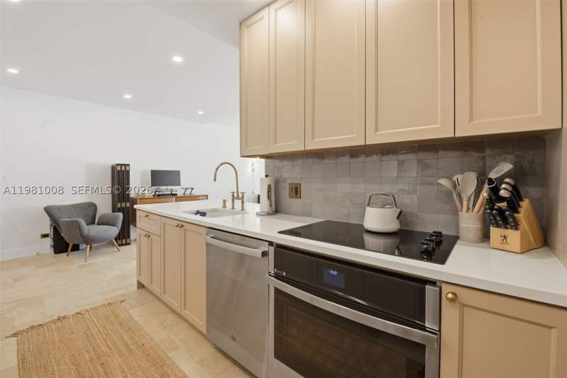 1 bedroom Condominium at 3 Island Ave 06K, Belle Isle, Miami Beach — photo 4