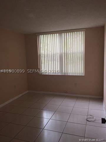 17890 W Dixie Hwy 106, North Miami Beach FL - photo 15 of 25