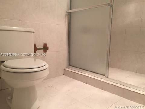 17890 W Dixie Hwy 106, North Miami Beach FL - photo 21 of 25