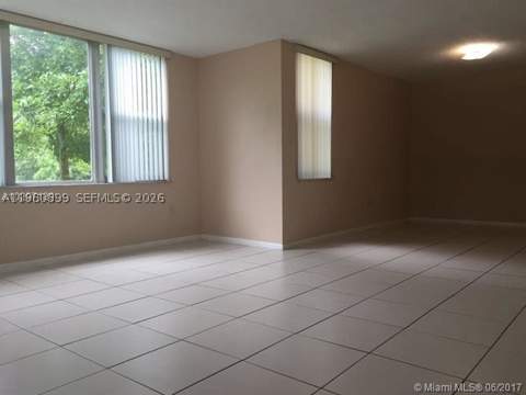 17890 W Dixie Hwy 106, North Miami Beach FL - photo 6 of 25