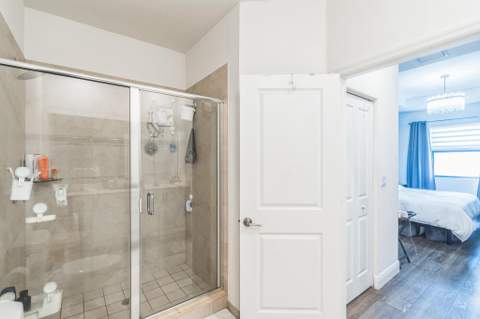 230 NE 208th Terrace 230, North Miami Beach FL - photo 22 of 26