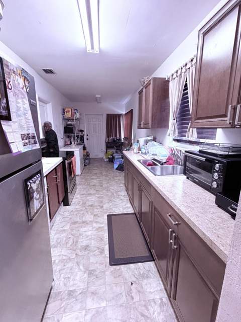 1500 NW 44th Street, Miami FL - photo 8 of 12