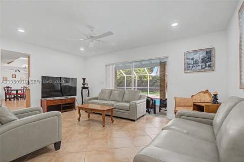 8241 SW 146th St, Palmetto Bay FL - photo 11 of 26
