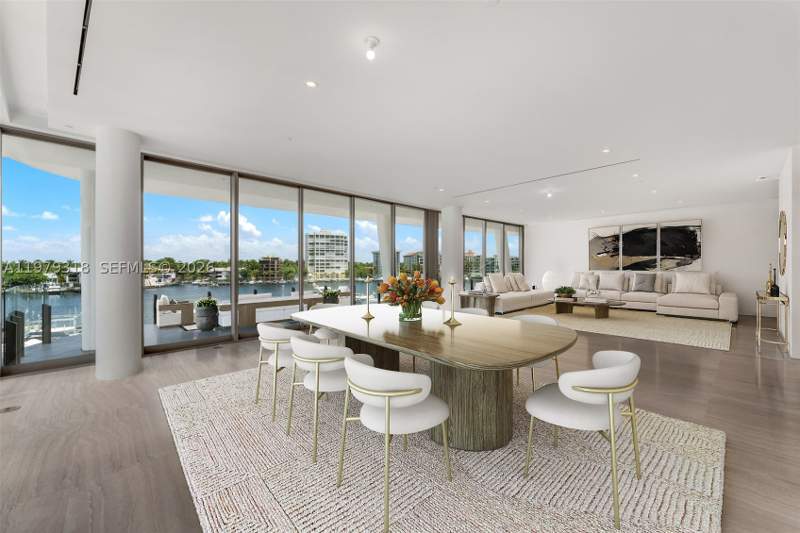 4 bedroom Condominium at 5 Grove Isle Dr S304, Vita At Grove Isle, Coconut Grove — photo 2
