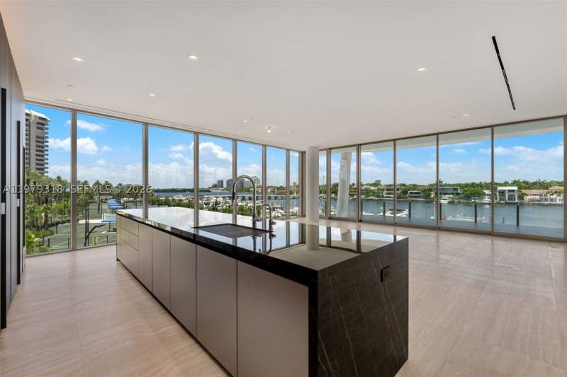 4 bedroom Condominium at 5 Grove Isle Dr S304, Vita At Grove Isle, Coconut Grove — photo 3