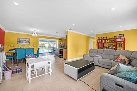 8935 SW 186th Ter, Cutler Bay FL - photo 10 of 53