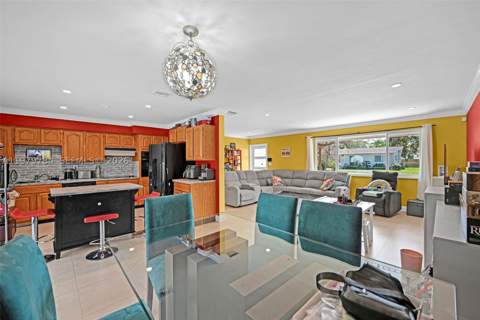 8935 SW 186th Ter, Cutler Bay FL - photo 13 of 53