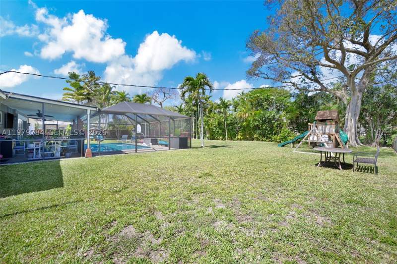 3 bedroom SingleFamilyResidence at 8935 SW 186th Ter, Whispering Pines Estates, Cutler Bay — photo 5