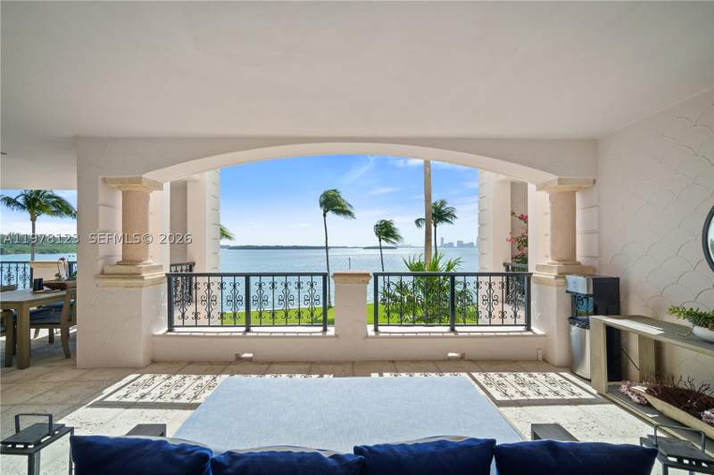 2 bedroom Condominium at 5222 Fisher Island Dr 5222, Bayview Fisher Isl Condo, Fisher Island — photo 3