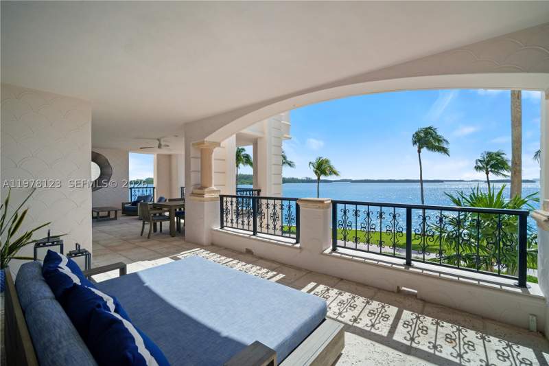 2 bedroom Condominium at 5222 Fisher Island Dr 5222, Bayview Fisher Isl Condo, Fisher Island — photo 4
