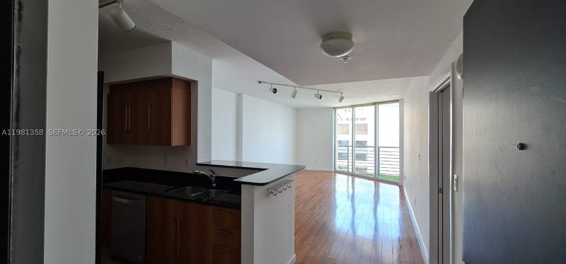 1 bedroom Condominium at 335 S Biscayne Blvd 3610, One Miami East Condo, Miami — photo 2