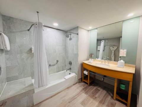 18683 Collins Avenue 2303, Sunny Isles Beach FL - photo 16 of 43