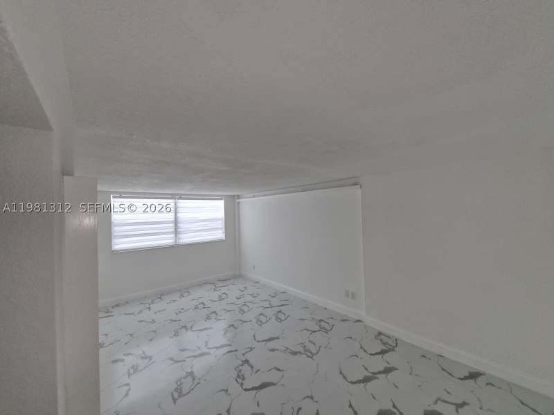 2 bedroom Condominium at 16410 Miami Dr 304, Three Seasons Condo Bldg, North Miami Beach — photo 3