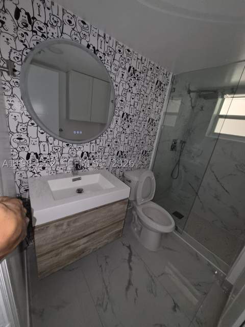16410 Miami Dr 304, North Miami Beach FL - photo 6 of 18