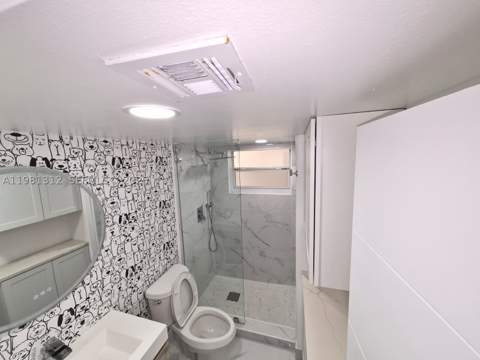 16410 Miami Dr 304, North Miami Beach FL - photo 9 of 18