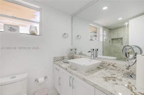 8101 Byron Ave 509, Miami Beach FL - photo 10 of 31