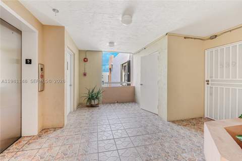 8101 Byron Ave 509, Miami Beach FL - photo 19 of 31