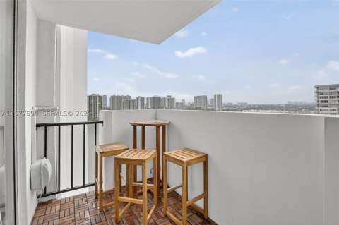 2780 NE 183rd St 1714, Aventura FL - photo 7 of 34