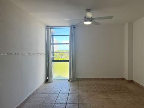 3475 N Country Club Dr 716, Aventura FL - photo 12 of 21