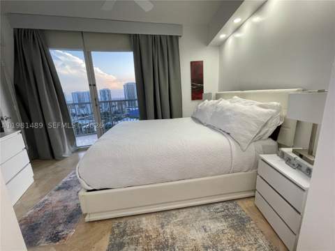 1750 N Bayshore Dr 2814, Miami FL - photo 10 of 42