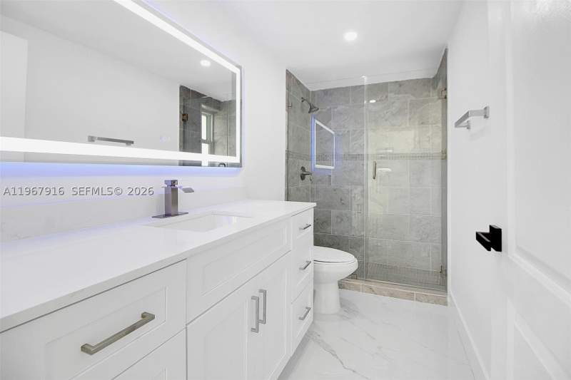 4 bedroom SingleFamilyResidence at 7893 SW 9th Ter, Amend Plat Of F R F Sub, Miami — photo 4