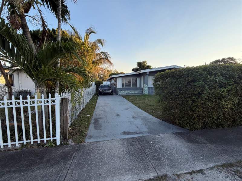 3 bedroom SingleFamilyResidence at 354 NE 173rd St, Seaboard Park, North Miami Beach — photo 4