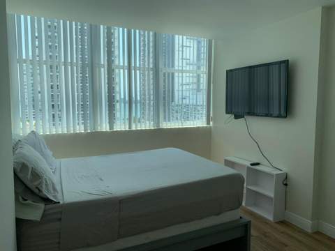 2200 NE 4th Avenue 805, Miami FL - photo 10 of 13