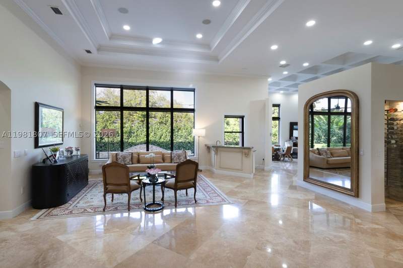 4 bedroom SingleFamilyResidence at 7140 SW 70th Ave, Palm Miami Amd, Miami — photo 5