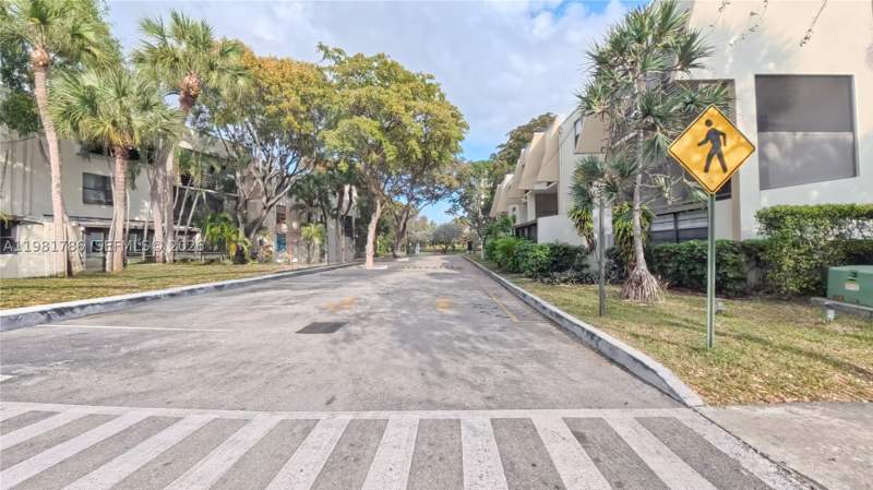 3 bedroom Condominium at 20300 W Country Club Dr Ph18-3, Villa Dorada Condo No 2, Aventura — photo 4