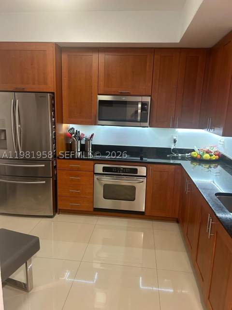 3340 NE 190th St 1407, Aventura FL - photo 7 of 20
