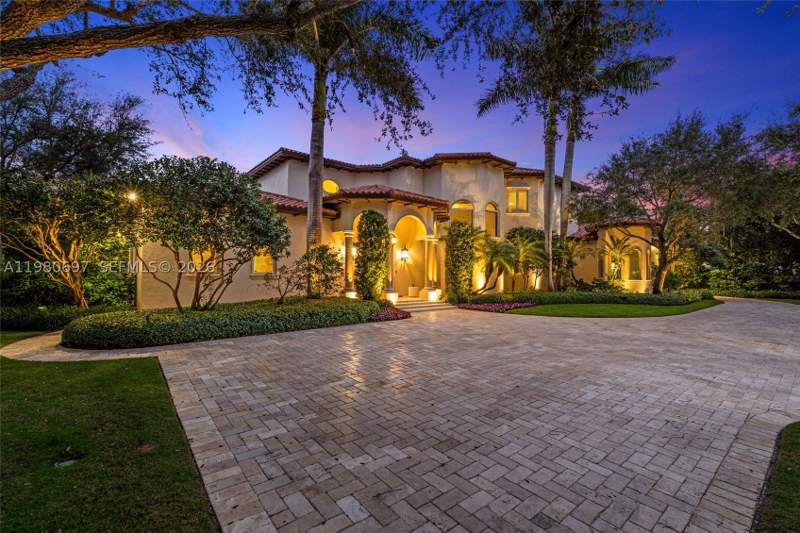 6 bedroom SingleFamilyResidence at 6255 SW 133rd St, Bay Ridge Ests, Pinecrest — photo 2