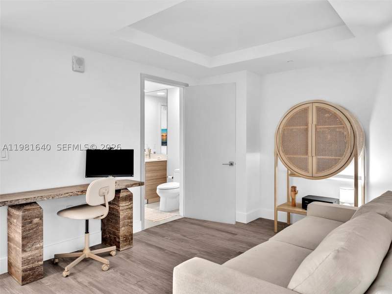 2 bedroom Condominium at 121 NE 34th St 2102, 3401 MIDTOWN CONDO, Miami — photo 4
