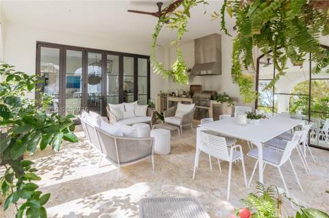 743 Almeria Ave, Coral Gables FL - photo 18 of 43
