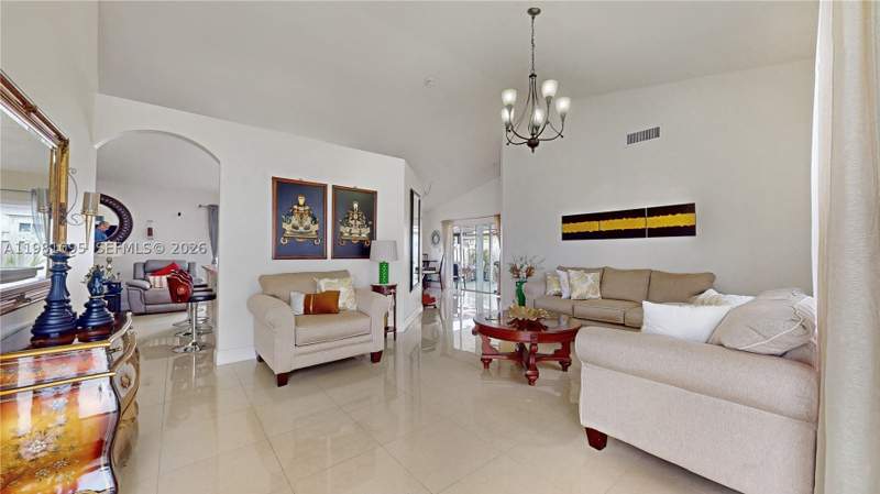 4 bedroom SingleFamilyResidence at 8070 SW 157th Pl, Parcel G At Lago Mar, Miami — photo 4