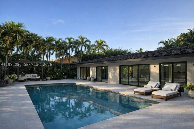 5 bedroom SingleFamilyResidence at 16414 NE 33rd Ave, Eastern Shores, North Miami Beach — photo 3