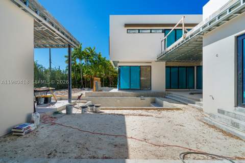 820 NE 111th St, Biscayne Park FL - photo 23 of 35