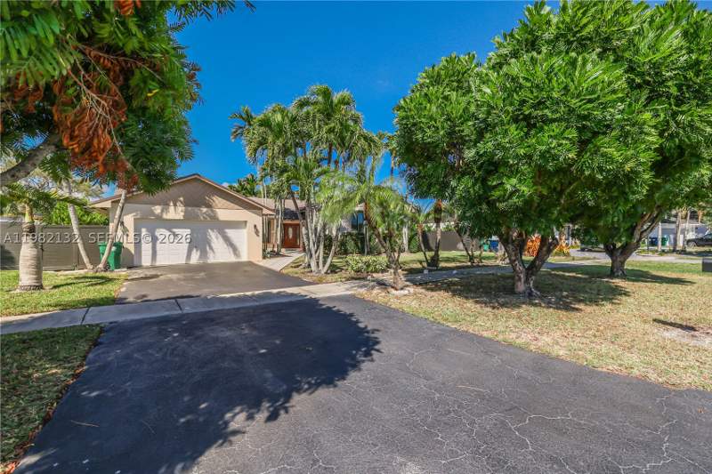 3 bedroom SingleFamilyResidence at 11541 SW 100th St, Glen Cove Sec 1, Miami — photo 4