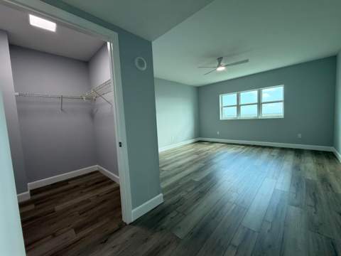 15051 Royal Oaks Lane 1603, North Miami FL - photo 11 of 29