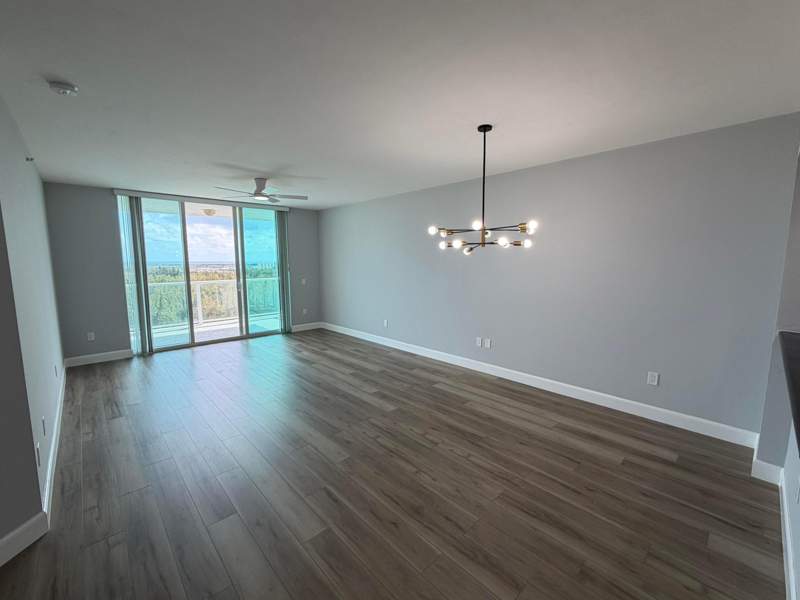 3 bedroom Condominium at 15051 Royal Oaks Lane 1603, The Oaks I Condo, North Miami — photo 2
