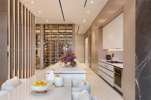 1522 Island Blvd, Aventura FL - photo 9 of 58