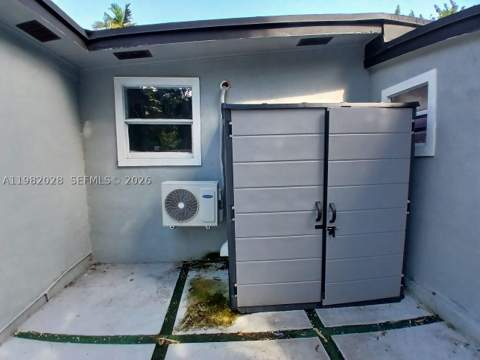 1053 NE 149th St, Miami FL - photo 12 of 13