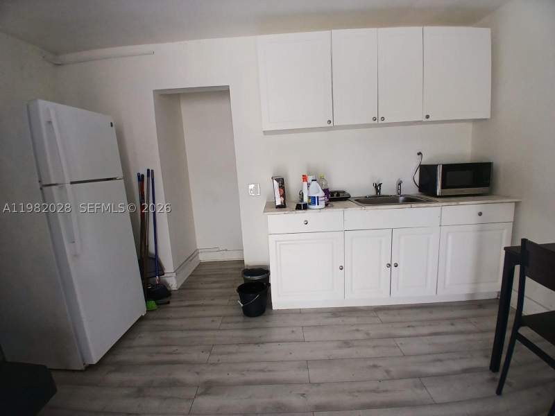 5 bedroom SingleFamilyResidence at 1053 NE 149th St, North Miami, Miami — photo 5