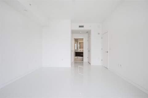851 NE 1st Avenue 1510, Miami FL - photo 7 of 44