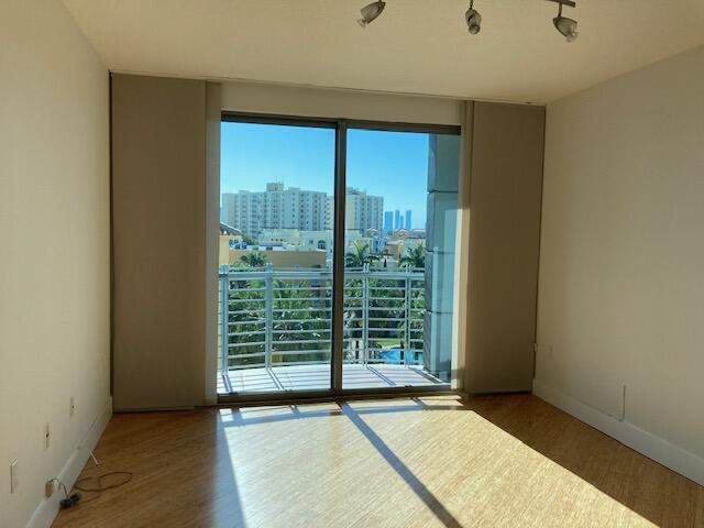 2 bedroom Condominium at 110 Washington Avenue 1717, The Cosmopolitan Residence, Miami Beach — photo 3