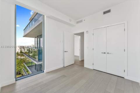 9201 E Bay Harbor Dr 702, Bay Harbor Islands FL - photo 12 of 25