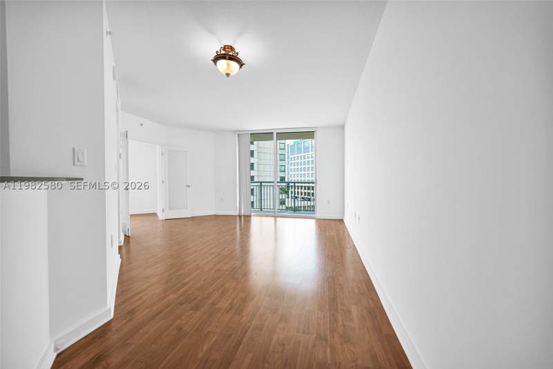 1 bedroom Condominium at 9055 SW 73rd Ct 1104, Metropolis I At Dadeland, Miami — photo 4