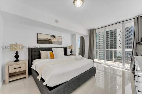 485 Brickell Ave 1807, Miami FL - photo 6 of 26